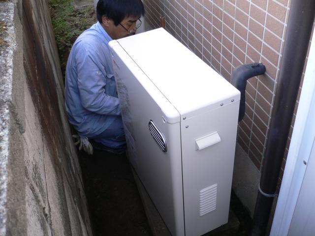 栃木小山　新規給湯器交換中